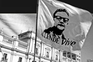 Allende Vive.