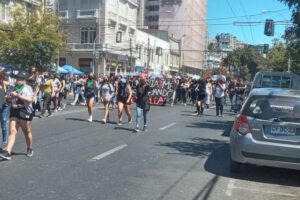Valparaíso: Miles de mujeres marcharon por sus derechos este 8 de marzo
