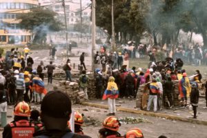 Parlamento ecuatoriano aplaza sesión sobre destitución del presidente Lasso