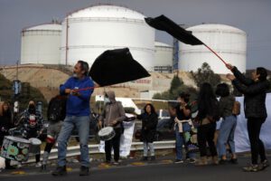 Manifestaciones en Puchuncaví tras emergencia ambiental del lunes