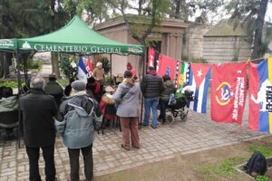 Santiago: A 43 años de la Revolución Popular Sandinista rinden homenaje a chilenos internacionalistas en el Cementerio General