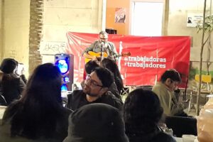 Sindicalistas se reúnen en torno a una porotada financiera camino al 1 de mayo clasista