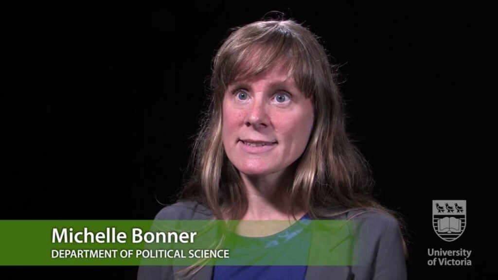Entrevista a Michelle Bonner, doctora en Ciencia Política, sobre la relación de los medios de comunicación con Carabineros.